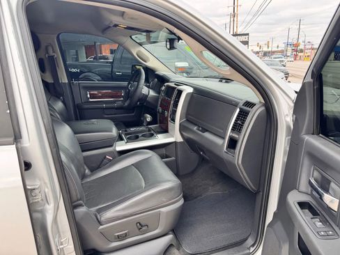 Used 2010 Dodge Ram 1500 Truck Laramie image 8