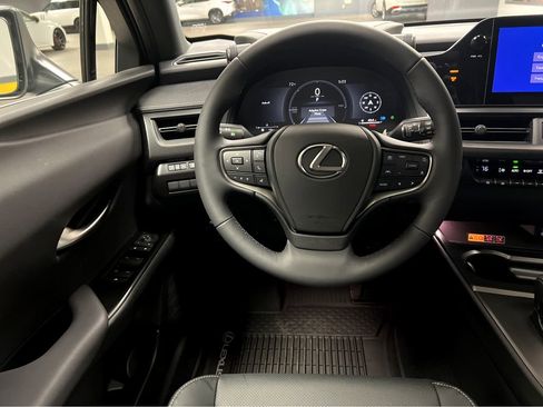 New 2026 Lexus UX 300h AWD image 31