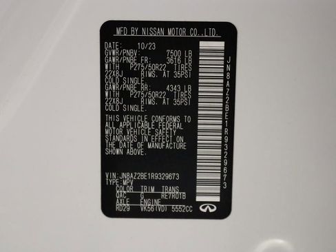 Used 2024 INFINITI QX80 Sensory image 17