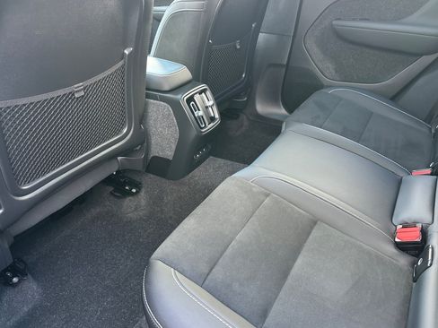 Used 2023 Volvo XC40 Recharge Ultimate w/ Protection Package Premier AWD/4WD image 11