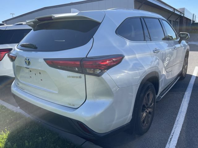 Used 2022 Toyota Highlander Bronze Edition AWD/4WD image 9