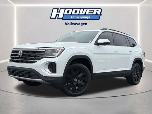 Used 2026 Volkswagen Atlas SE FWD image 1