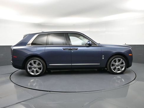 Certified 2024 Rolls-Royce Cullinan AWD/4WD image 9