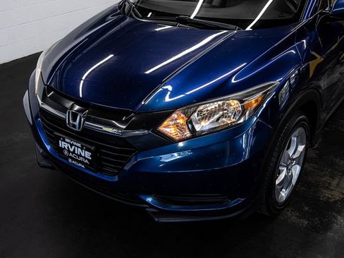 Used 2016 Honda HR-V LX image 11
