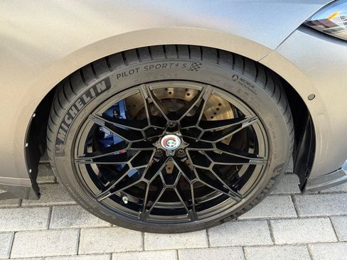 Used 2022 BMW M4 xDrive Competition AWD/4WD image 38