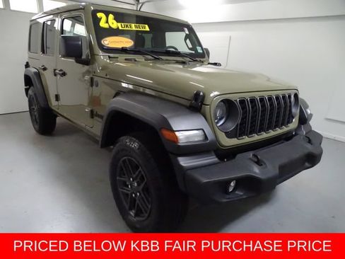 Used 2026 Jeep Wrangler Unlimited Sport AWD/4WD image 1