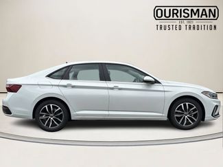 New 2026 Volkswagen Jetta SE FWD video 2