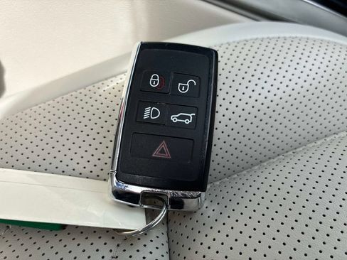 Used 2021 Jaguar F-PACE S AWD/4WD image 9