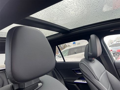 Certified 2025 Mercedes-Benz GLC 300 4MATIC image 19