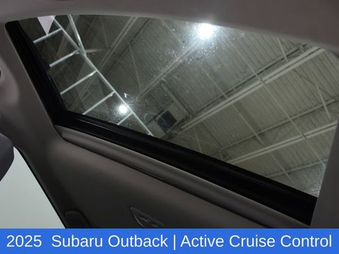 Used 2025 Subaru Outback Premium image 23