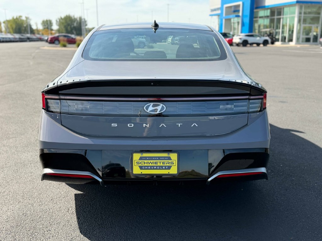 Used 2025 Hyundai Sonata SEL FWD image 8