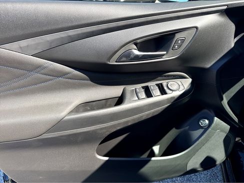 New 2026 Buick Envista Sport Touring w/ Convenience I Package FWD image 9