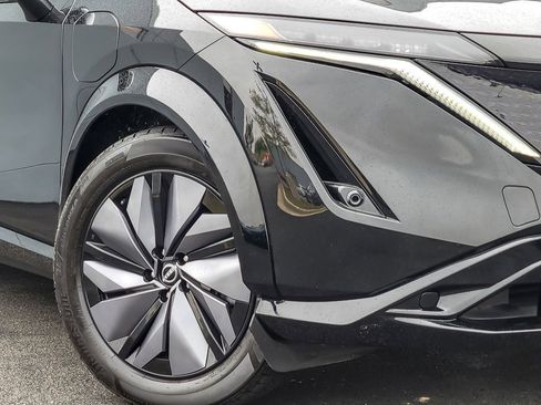 Used 2023 Nissan Ariya AWD image 3