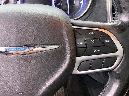 Used 2018 Chrysler 300 Limited w/ Light Group AWD/4WD image 25