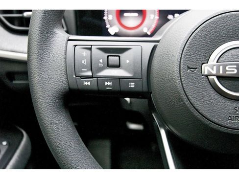 New 2026 Nissan Kicks SV w/ SV Premium Package FWD image 15