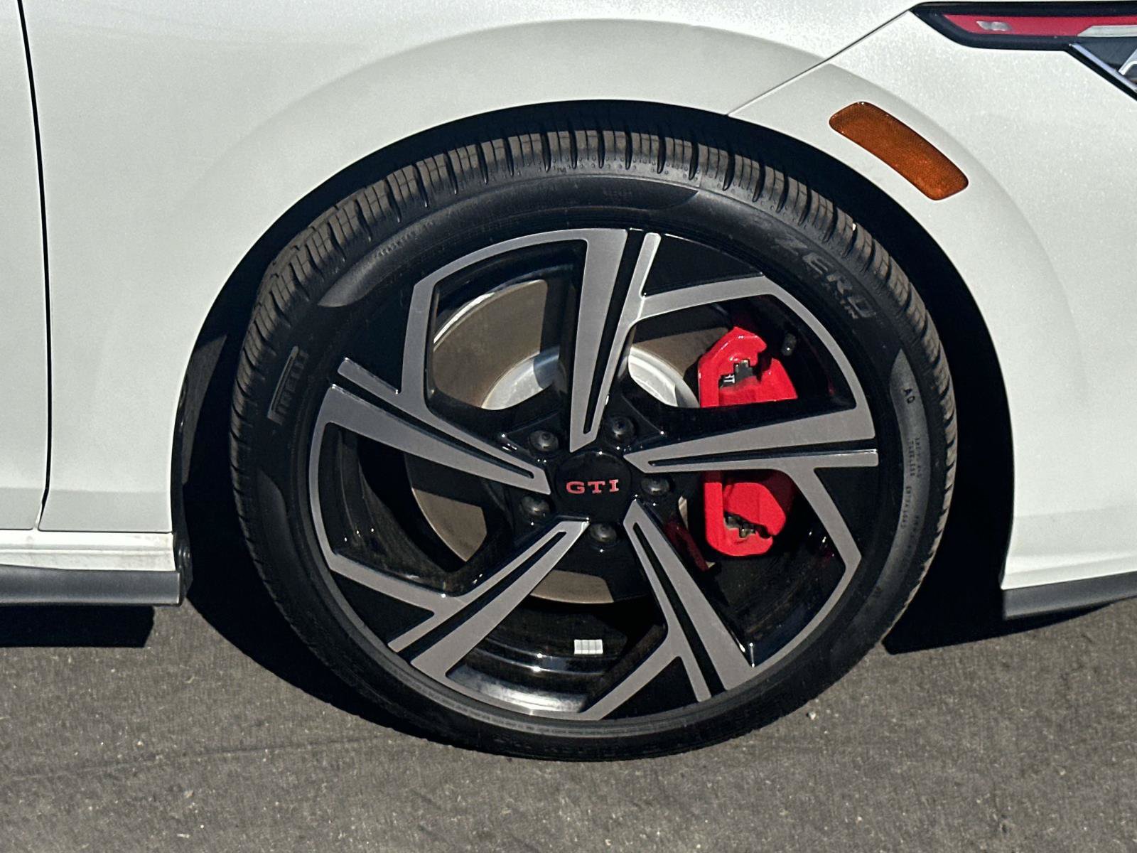 New 2026 Volkswagen GTI SE FWD image 5