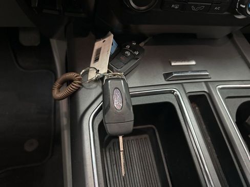 Used 2018 Ford F150 XLT w/ Equipment Group 302A Luxury RWD image 41