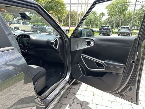 Used 2024 Kia Soul LX w/ Option Group 015 FWD image 23
