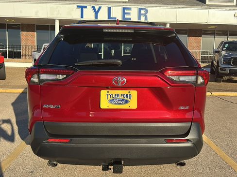 Used 2024 Toyota RAV4 XLE image 4