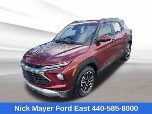 Used 2024 Chevrolet TrailBlazer LT image 3