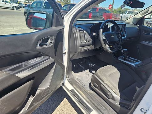 Used 2020 Chevrolet Colorado LT image 19