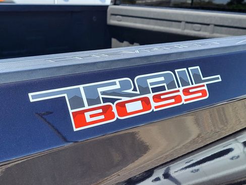 Used 2022 Chevrolet Silverado 1500 Custom Trail Boss image 9