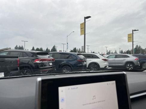 Used 2025 Toyota RAV4 LE image 18