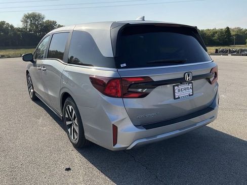 Used 2026 Honda Odyssey EX-L image 16