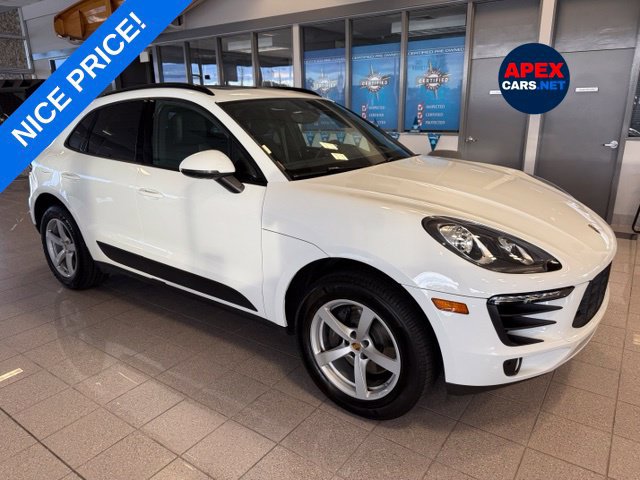 Used 2018 Porsche Macan AWD/4WD image 1