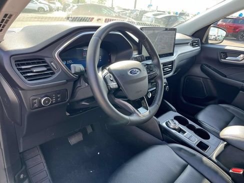 Used 2023 Ford Escape Platinum FWD image 13