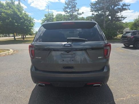 Used 2017 Ford Explorer Sport AWD/4WD image 7