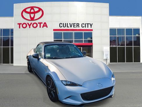 Used 2016 MAZDA MX-5 Miata Club RWD image 1