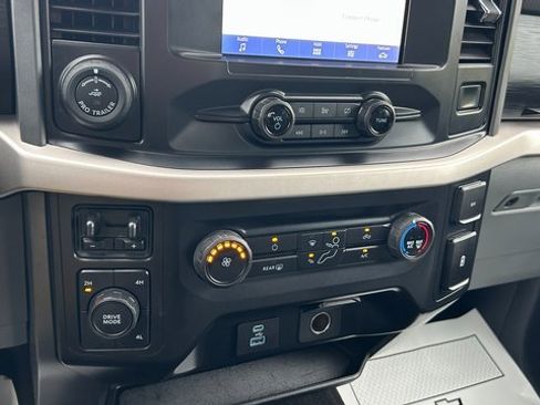 Used 2021 Ford F150 XLT w/ Trailer Tow Package image 25