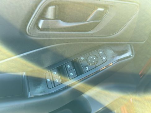 Certified 2025 Nissan Rogue S image 12