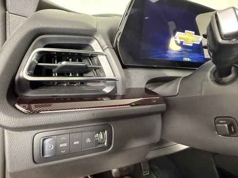 Used 2024 Chevrolet Traverse RS w/ LPO, Floor Liner Package image 22