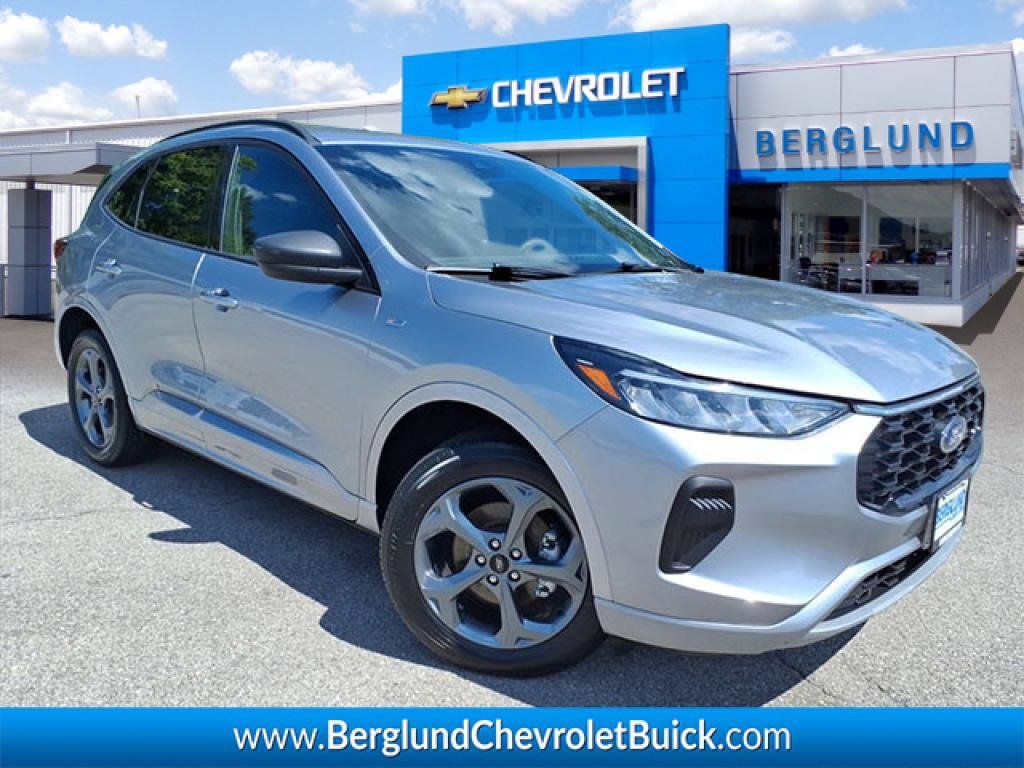 Used 2024 Ford Escape ST-Line AWD/4WD image 1