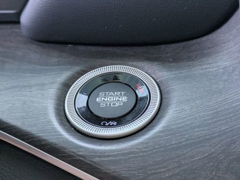 Used 2022 Jeep Grand Cherokee L Limited RWD image 33