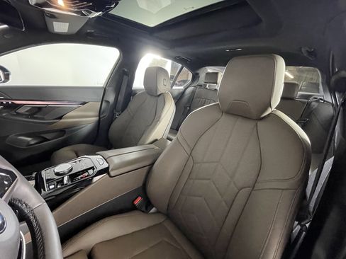 Certified 2025 BMW 540i xDrive image 9