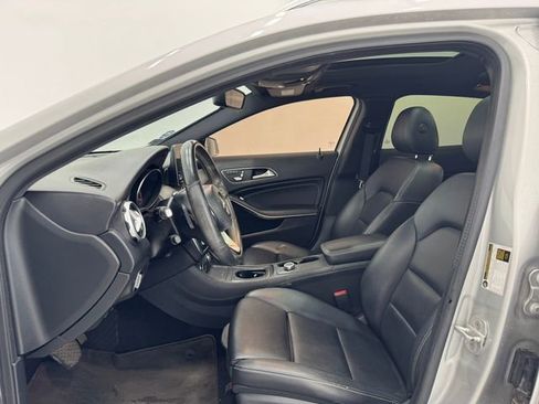 Used 2018 Mercedes-Benz GLA 250 image 17