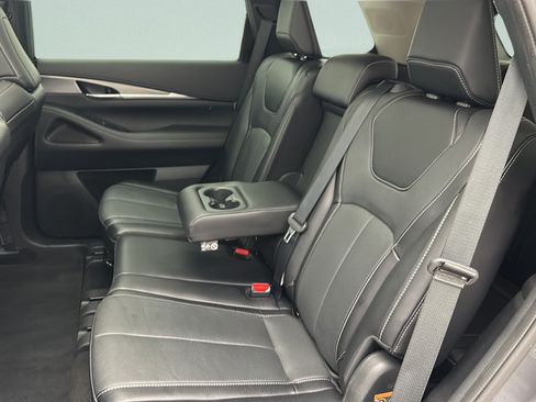 Used 2024 INFINITI QX60 Luxe AWD/4WD image 12