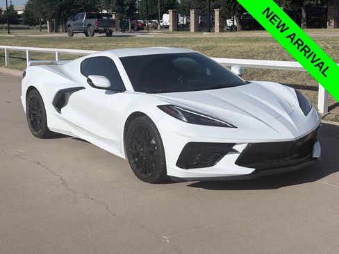 Used 2023 Chevrolet Corvette Stingray Premium Cpe w/ Z51 Performance Package RWD image 1