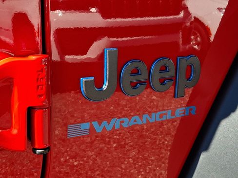 Certified 2025 Jeep Wrangler Unlimited Sport S 4xe AWD/4WD image 30