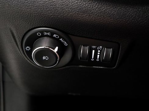 Used 2023 Jeep Compass High Altitude AWD/4WD image 28