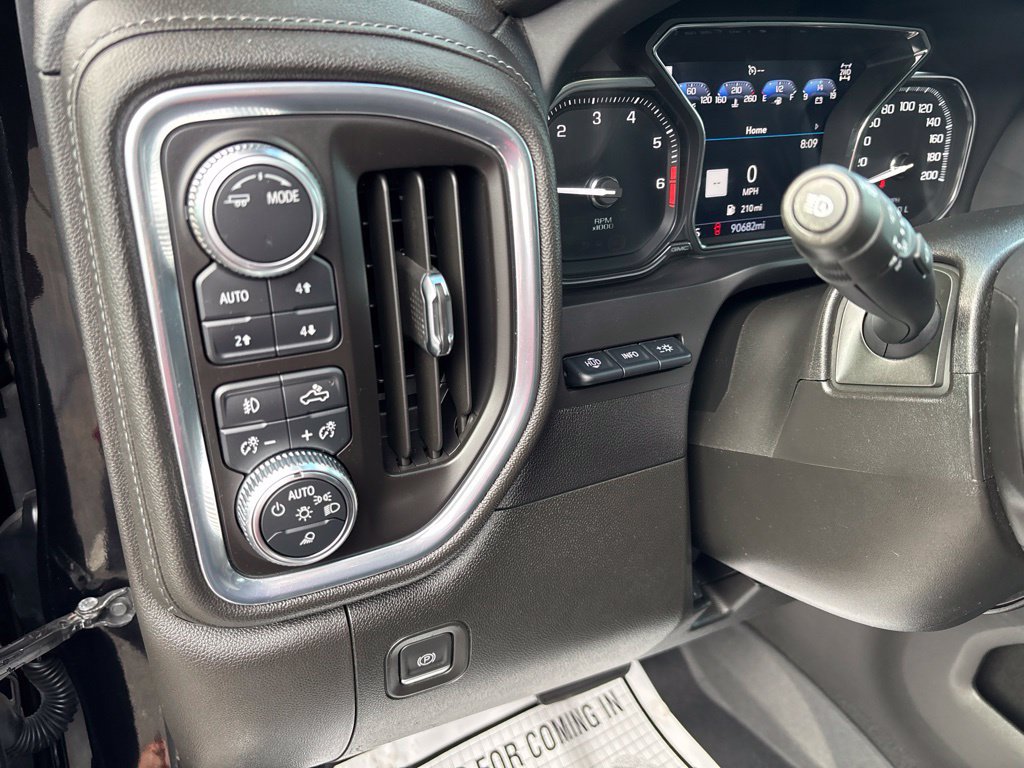 Used 2022 GMC Sierra 2500 Denali w/ Denali Ultimate Package AWD/4WD image 19