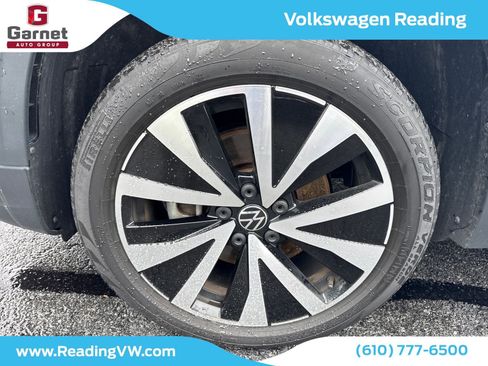 Certified 2022 Volkswagen Taos SE AWD/4WD image 9