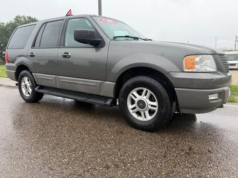 Used 2003 Ford Expedition XLT AWD/4WD image 1