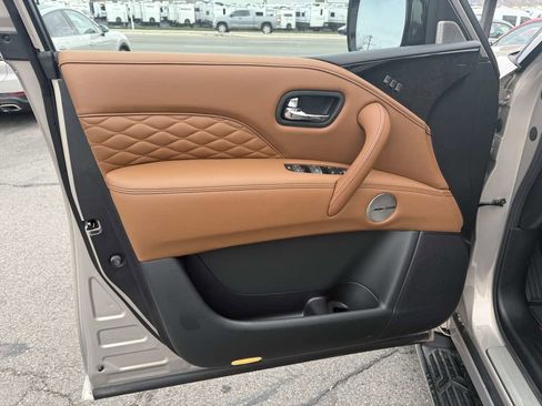 Used 2023 INFINITI QX80 Sensory w/ Cargo Package image 13