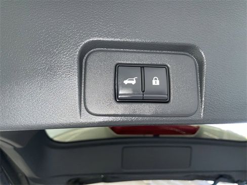 Certified 2024 Nissan Rogue SL w/ SL Premium Package image 16