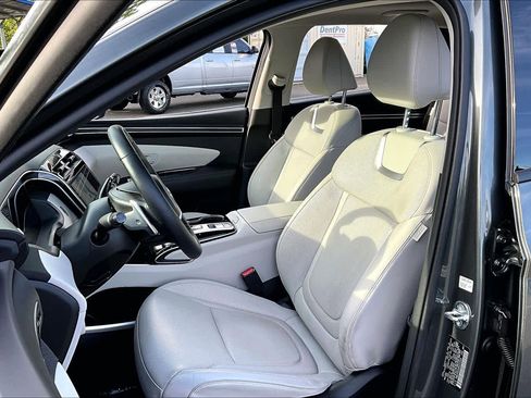 Used 2024 Hyundai Tucson Limited image 7