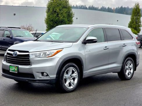 Used 2016 Toyota Highlander Limited Platinum image 3